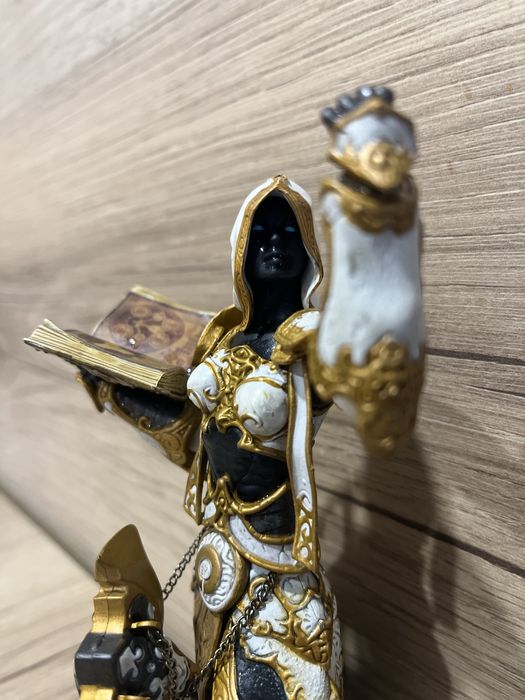 Статуэтка Жрец. Wow