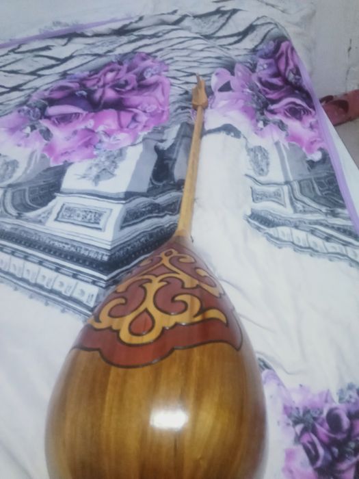 ДОМБЫРА хорошая В ХОРОШОМ состаяние