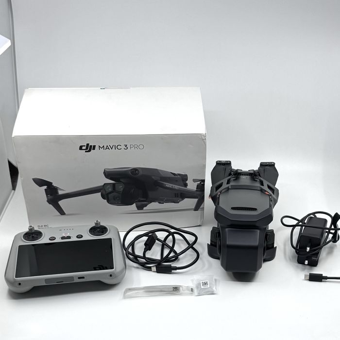 Drona DJI Mavic 3 Pro + Telecomanda DJI RC | ca NOUA | Factura + Garantie | Pret Fix | ID004