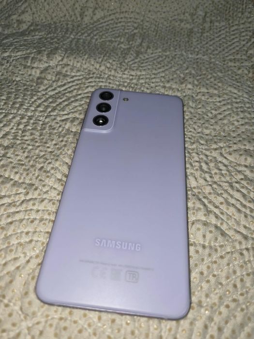 Продам Samsung s21fe