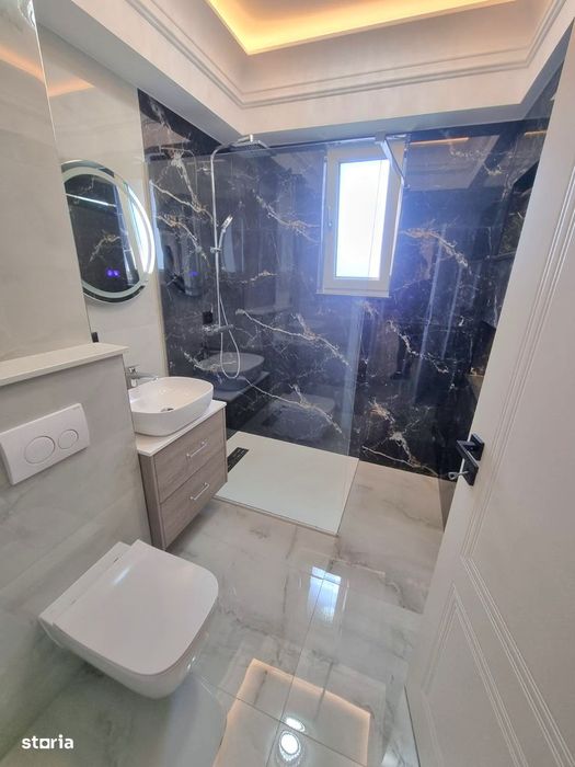 BLOC NOU- 3 camere si loc de parcare