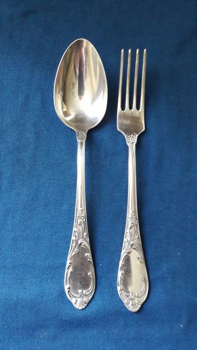 Мельхиоровые столовые приборы