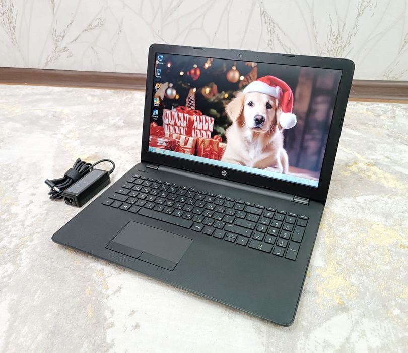 НОУТБУК HP в идеале Windows 10 Pro.