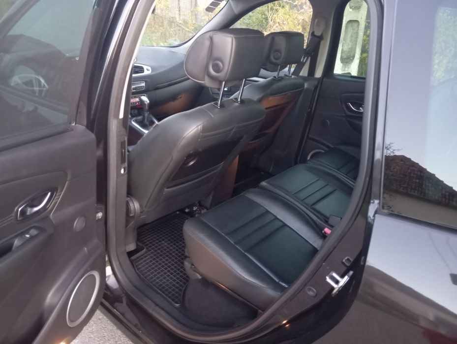 AUTOMAT!Renault Grand Scenic,Euro 5,2.0,160 cai,Bi xenon,Navi,Inc scaune,Piele,acte la zi