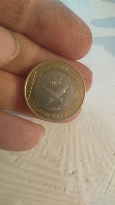 Продам коллекционные 100 тенге