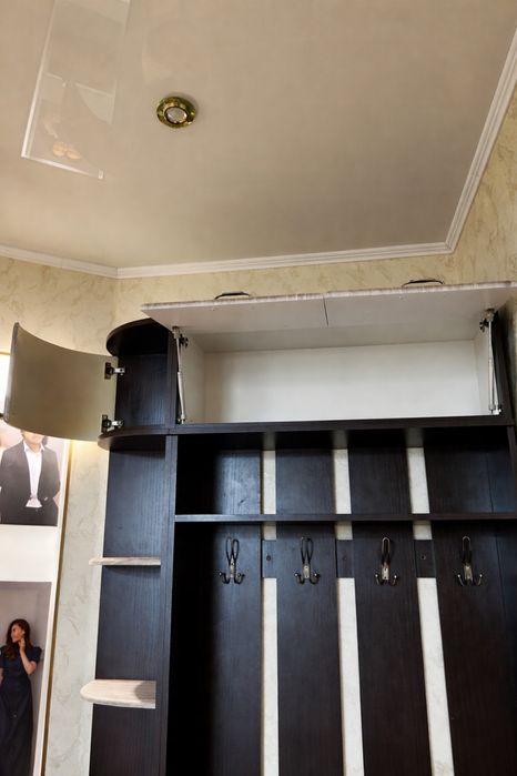 Гостевая вешалка прихожая