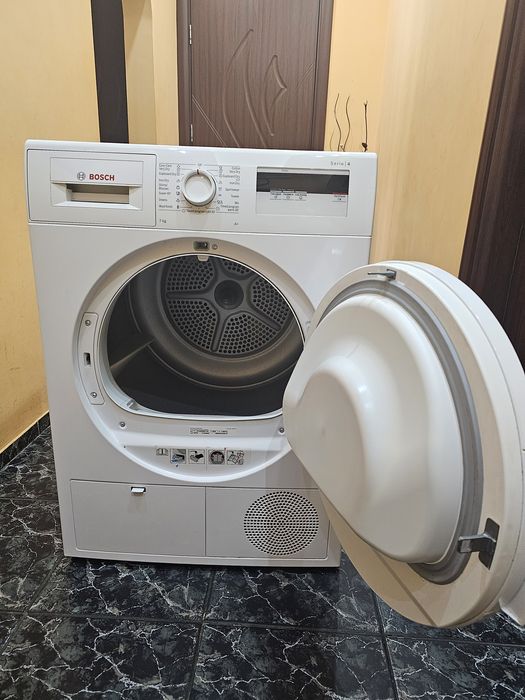 Сушилня Bosch Serie 4 термопомпа