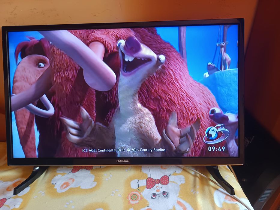 2TV led smart Toshiba și  Horizon diagonala  81cm.