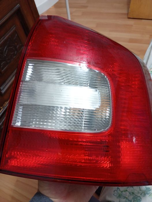 Lampa spate Skoda 2