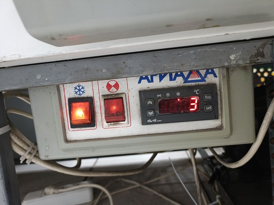 Холодильная витрина