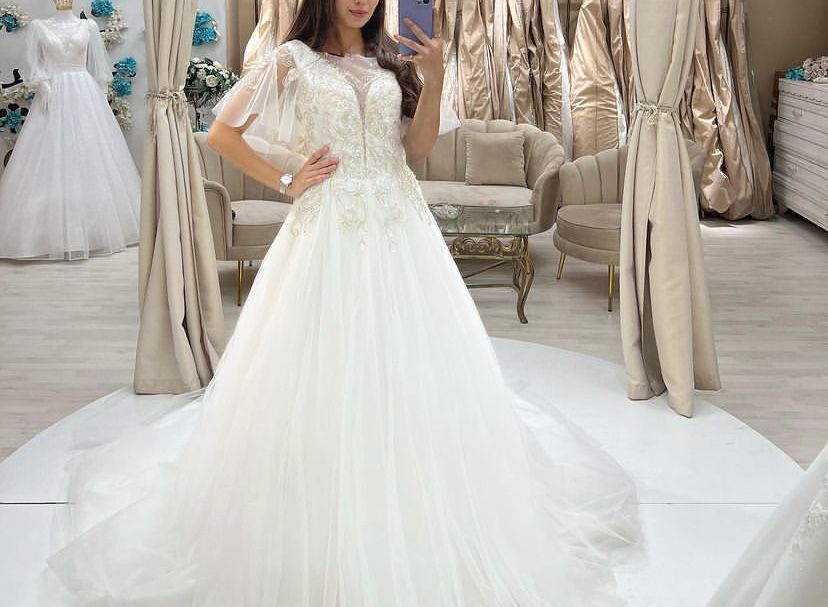 Свадебное платье