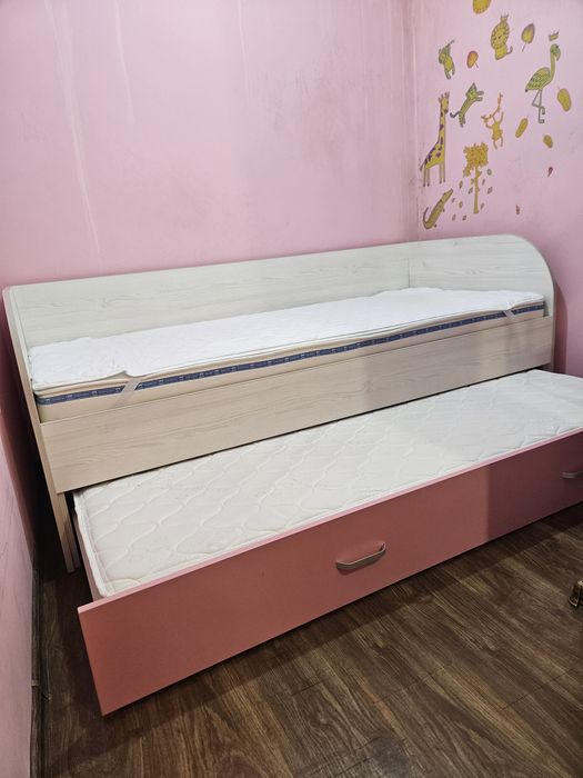 Двойно легло тип сандвич