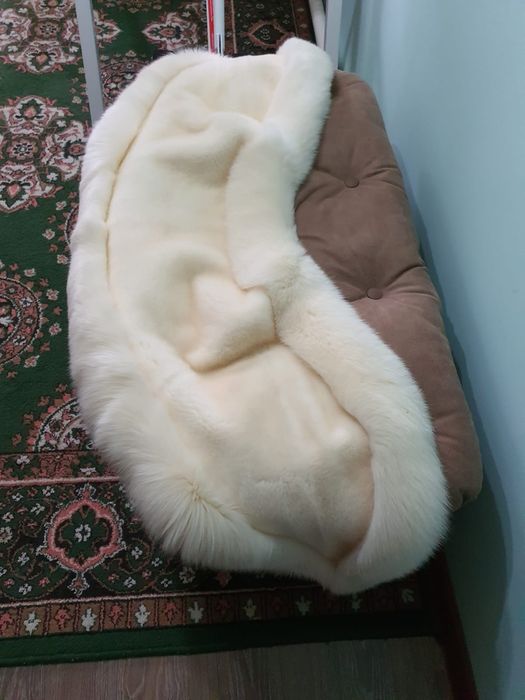 Норковое манто белое
