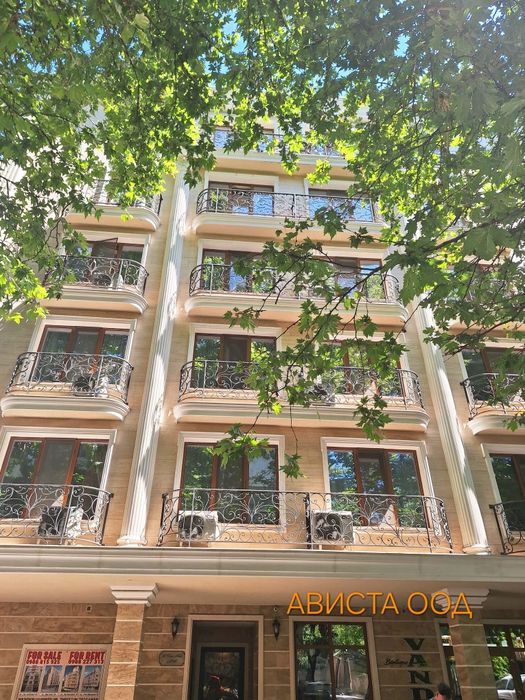 Дава се под наем Двустаен апартамент в Варна, м-т Траката - 60 кв.м за 561 € - Снимка #16