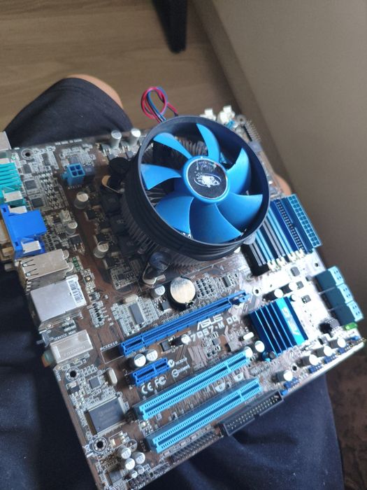 комплект с Xeon 3440 + Кулер