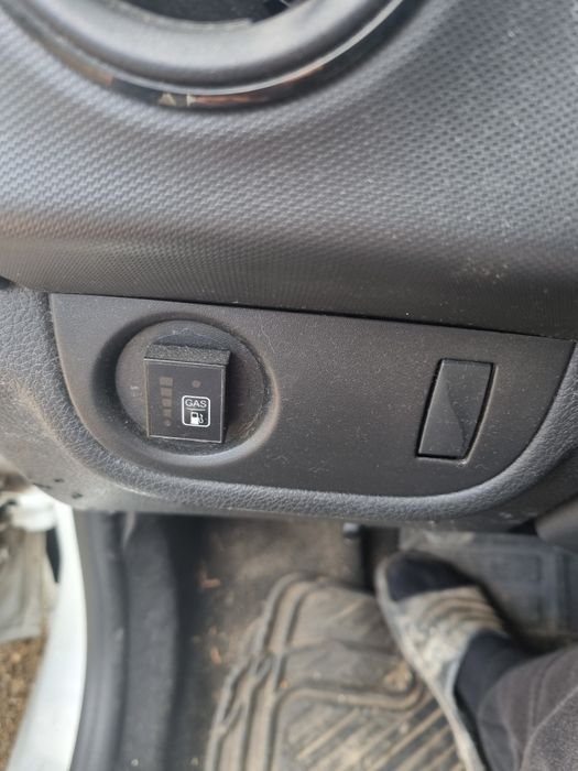 Vând Dacia logan 2017 ,gaz