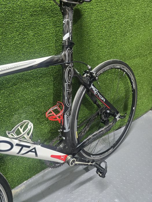 Карбонов шосеен, аеро велосипед  Kuota K-Factor