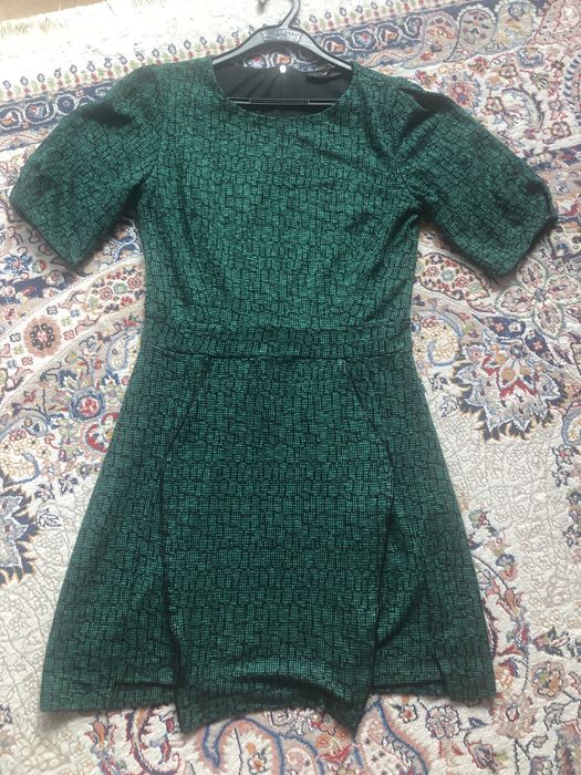 Продам платье красивое