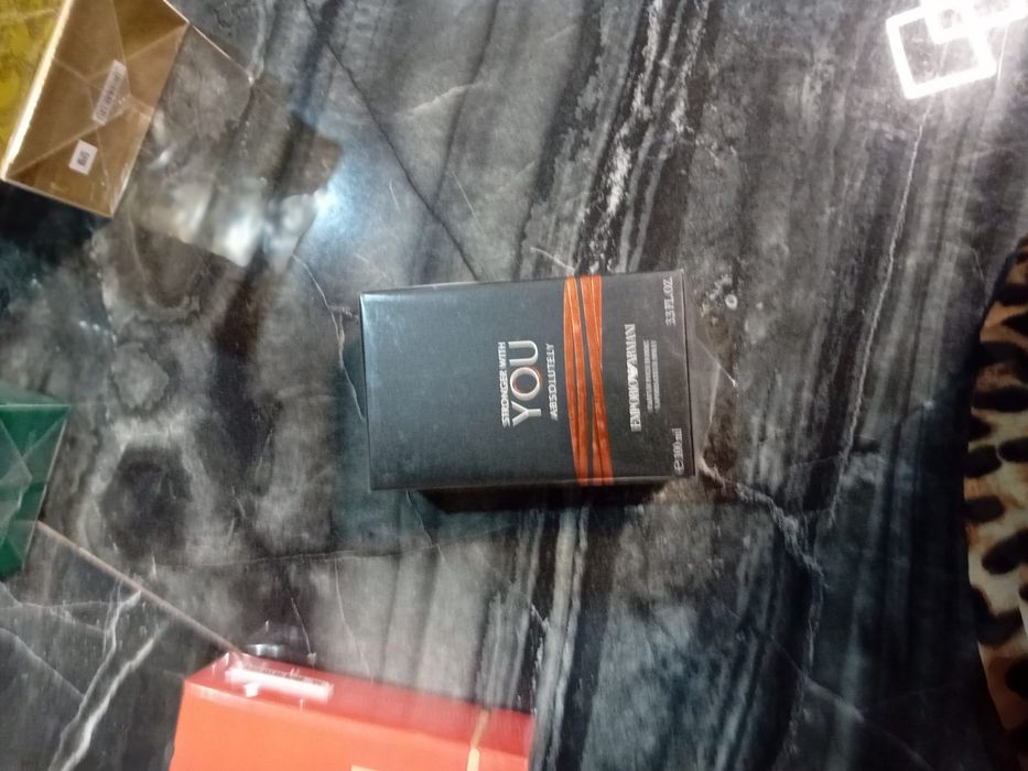 Parfum de vânzare
