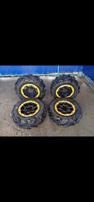Vând jante originale Atv Can-Am outlander beadlock +cauciuri