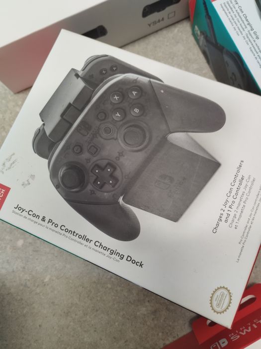 Controller Gamepad Nintendo Switch, Charging Grip/Dock