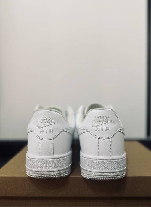 Продам кроссовки *NIKE AIR FORCE 1*