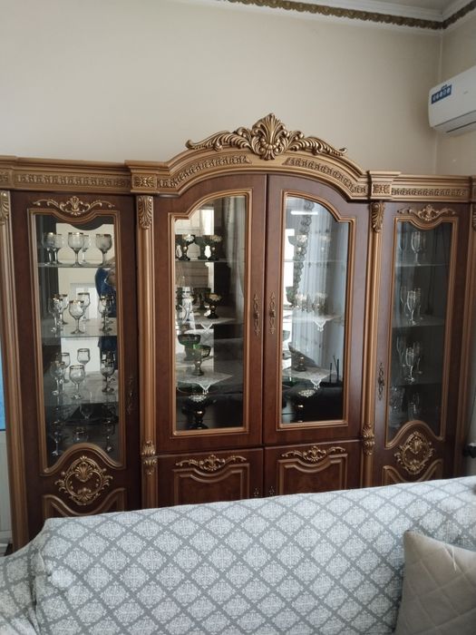 Сервант Сотилади