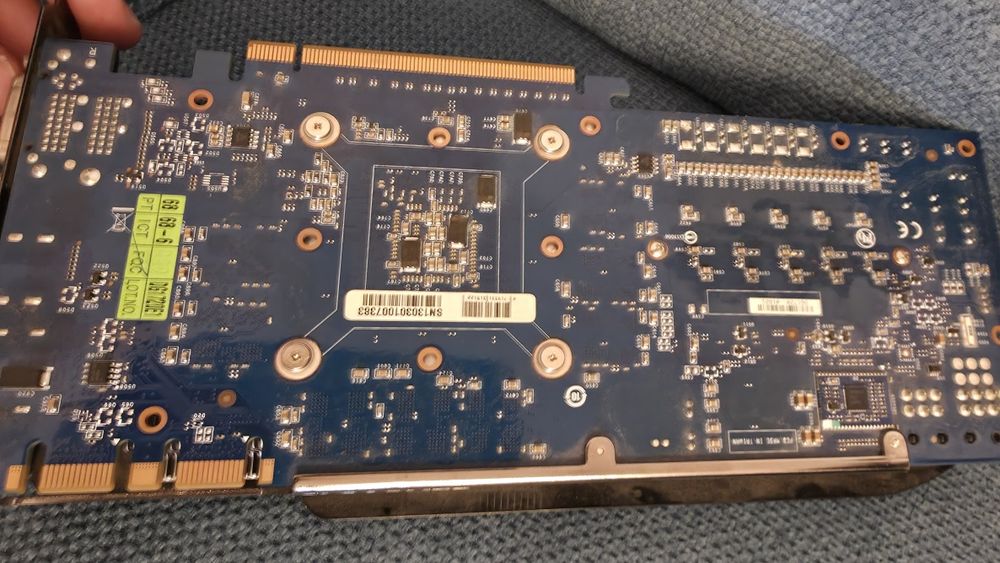 Продавам видео карта nvidia gtx 670