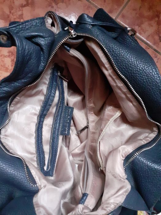 Geanta din piele naturala, LASOCKI,bleumarin, în stare perfecta,