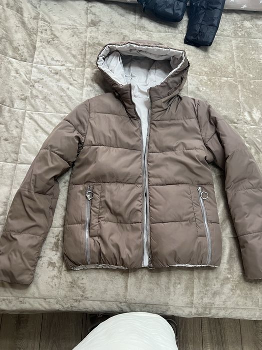 Продам куртку весна