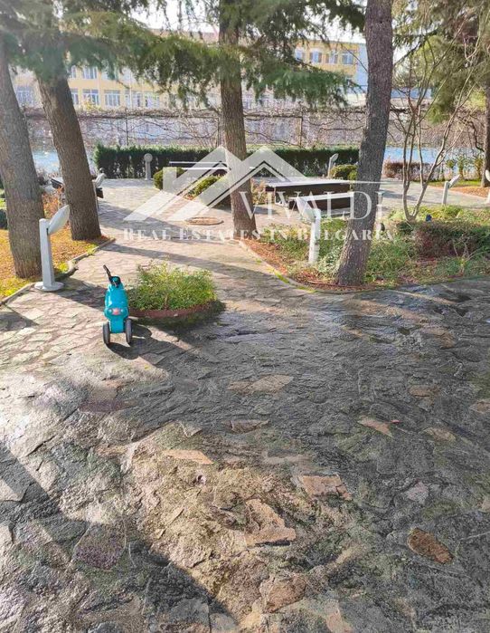 Двустаен обзаведен апартамент в кв.Бриз, Варна