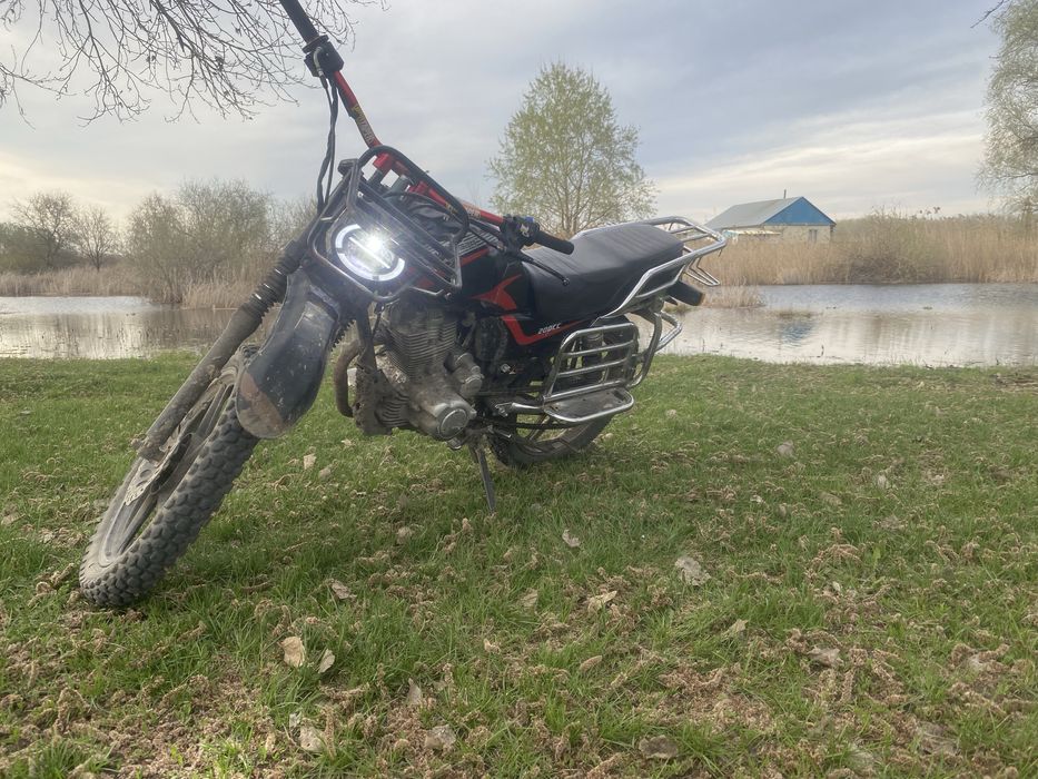 Мотоцыкл 200 куб обмен на айфон