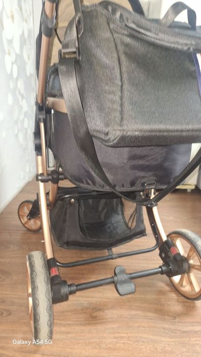 Детская коляска .