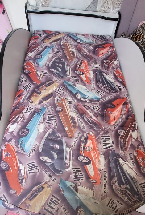 Продам кровать детскую