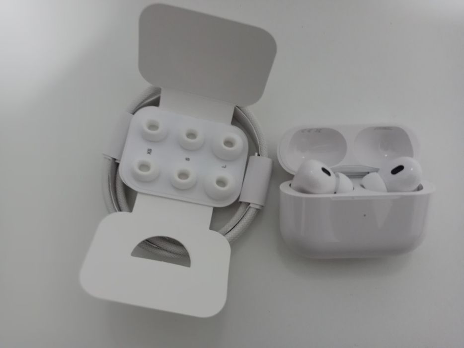 Air pods pro 2 noi, în garantie