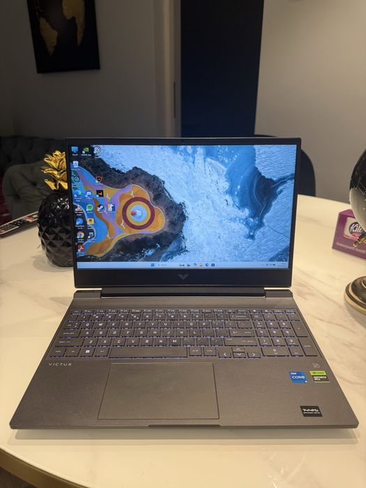 Laptop Gaming HP Victus i5-12500H / 16GB / 6GB video / SSD – Foarte rapid