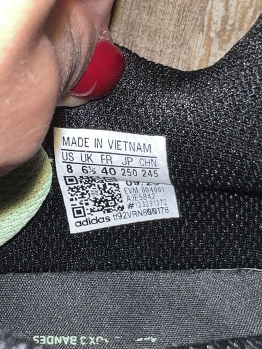 Adidas Ozmillen 40 номер