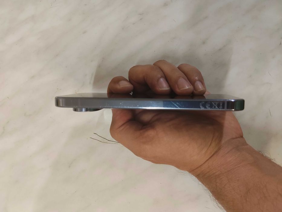 Vand sau schimb Google Pixel 10 pro in stare buna pentru piese cu 1700 ron