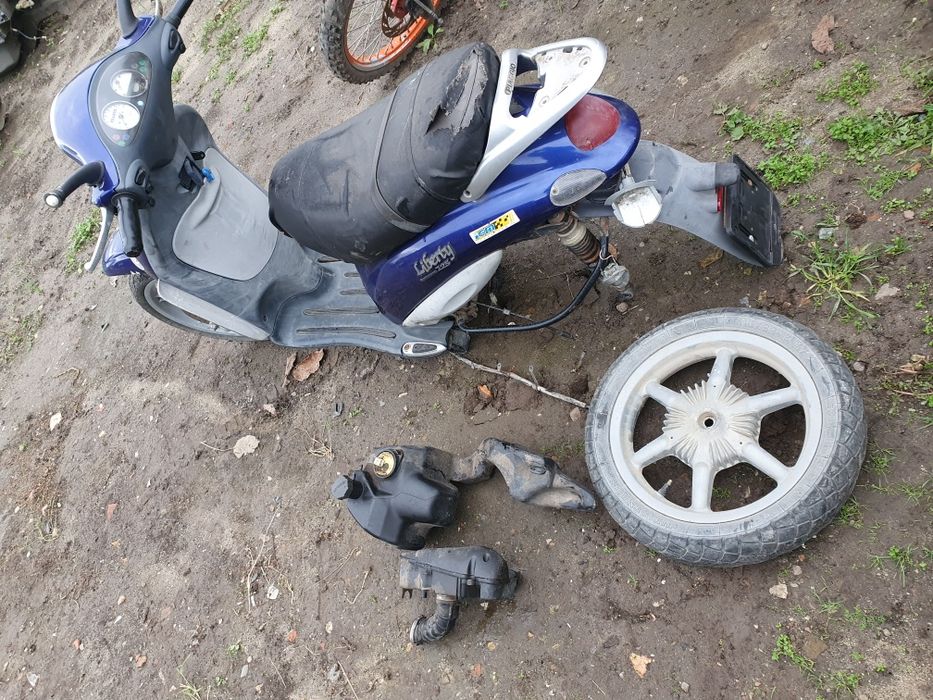 Piaggio Liberty 125 - НА ЧАСТИ