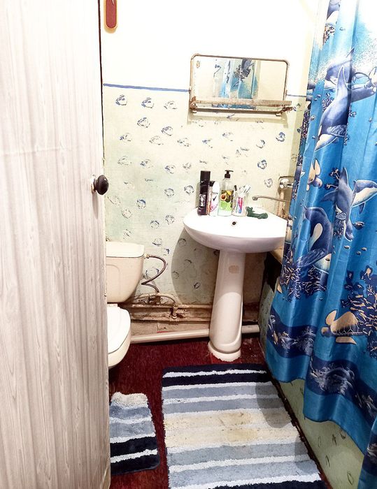 Обмен на участок или Продаётся 3х ком кв в центре районе Троицк

3 хон