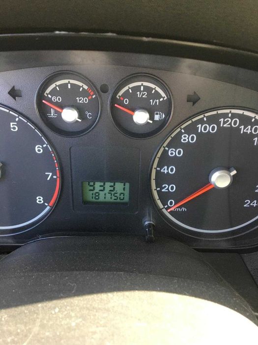 Vand Ford Focus 2 benzina 1.6 16 valve