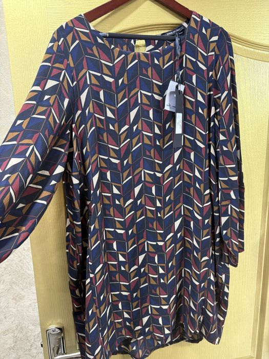 Платье новое с бирками . Италия .