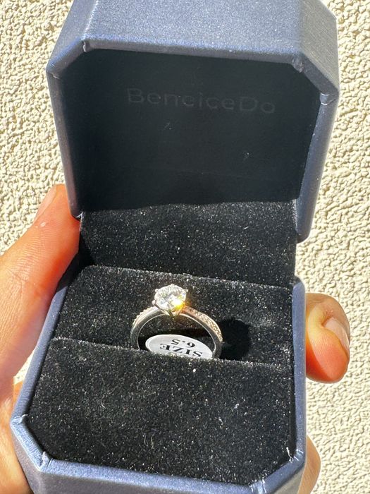 Inel aegint moissanite