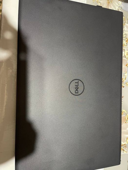 Ноутбук. DELL.    .