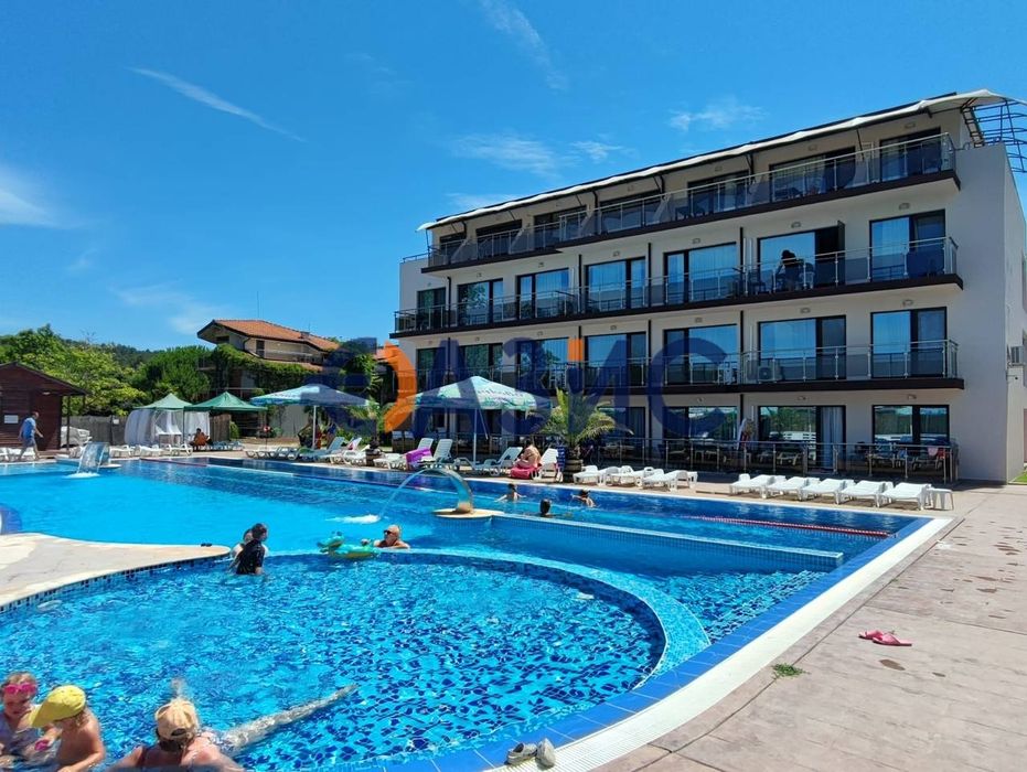 Продава се Едностаен апартамент в Созопол - 39 кв.м за 1180 €/кв.м - Снимка #12