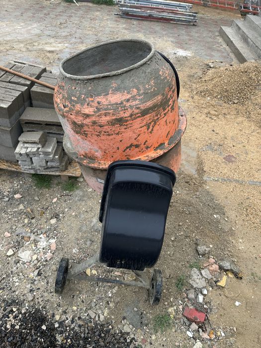 Продам бетономешалку