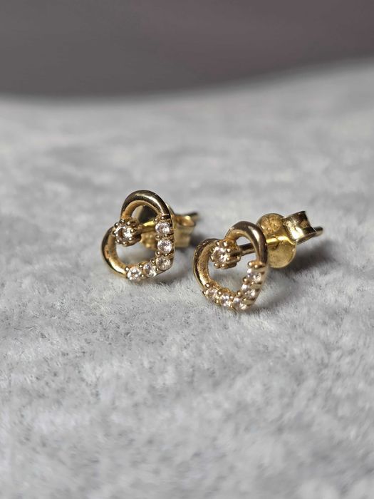 Cercei Aur Galben 14K Inimă cu Pietricele Strălucitoare | Eleganță Delicată