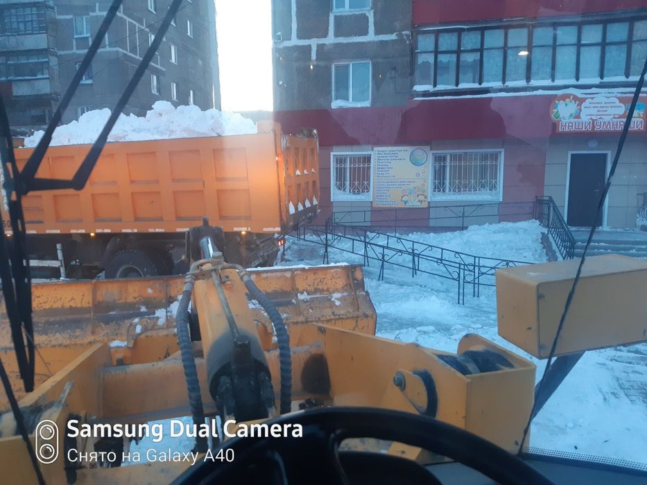 Вывоз и уборка снега