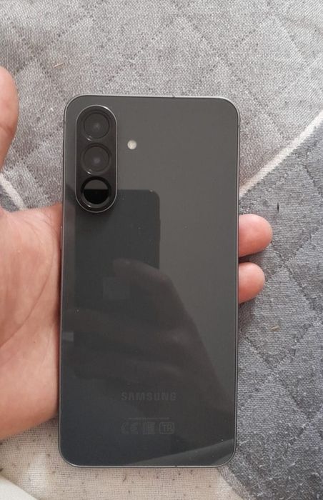 Samsung A56 продам, без обмена