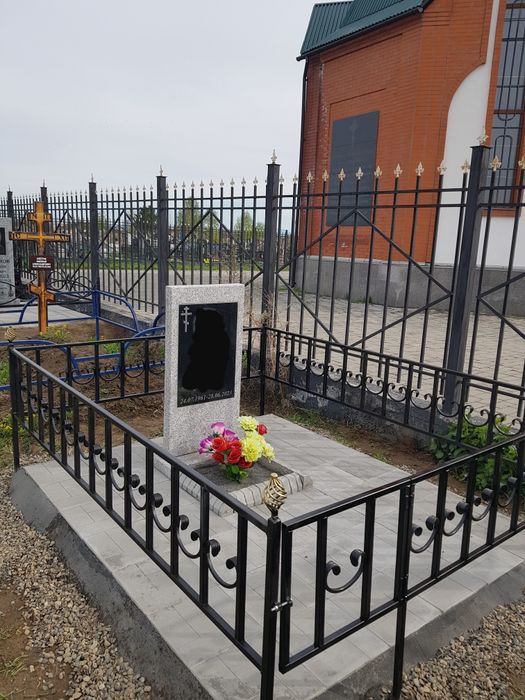 Оградки ритуальные